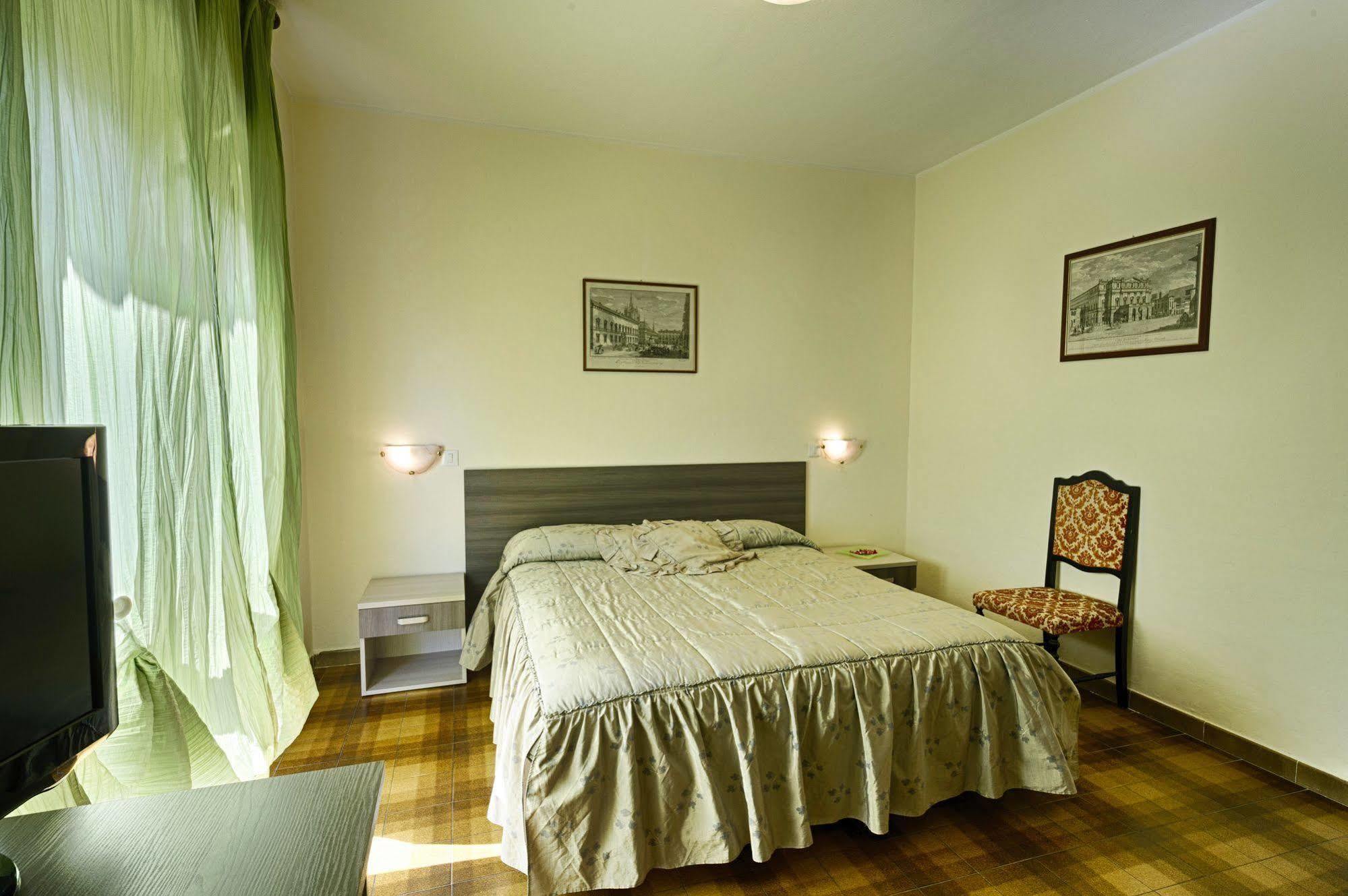 Albergo Mancuso Del Voison Aosta Luaran gambar
