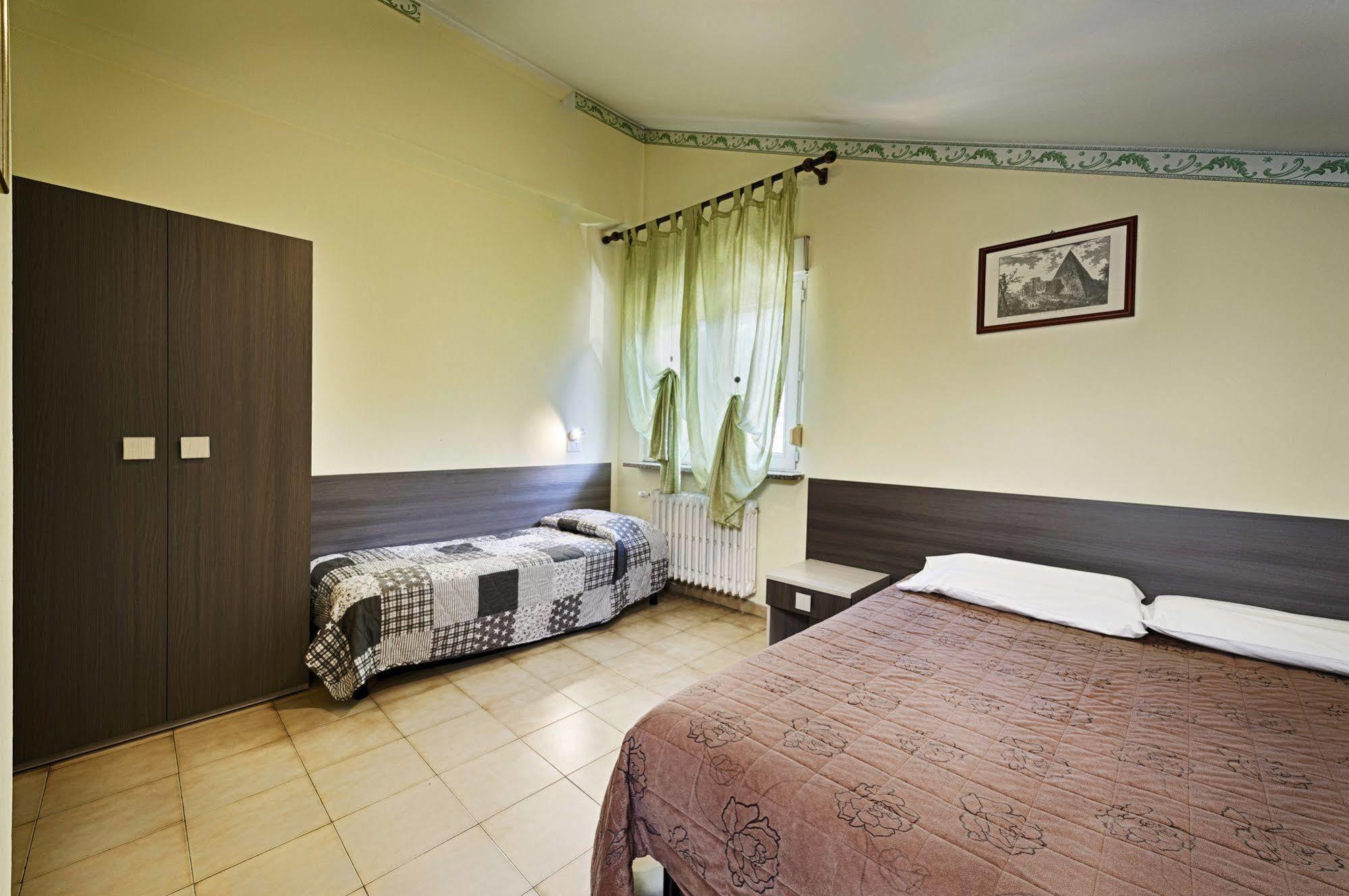 Albergo Mancuso Del Voison Aosta Luaran gambar