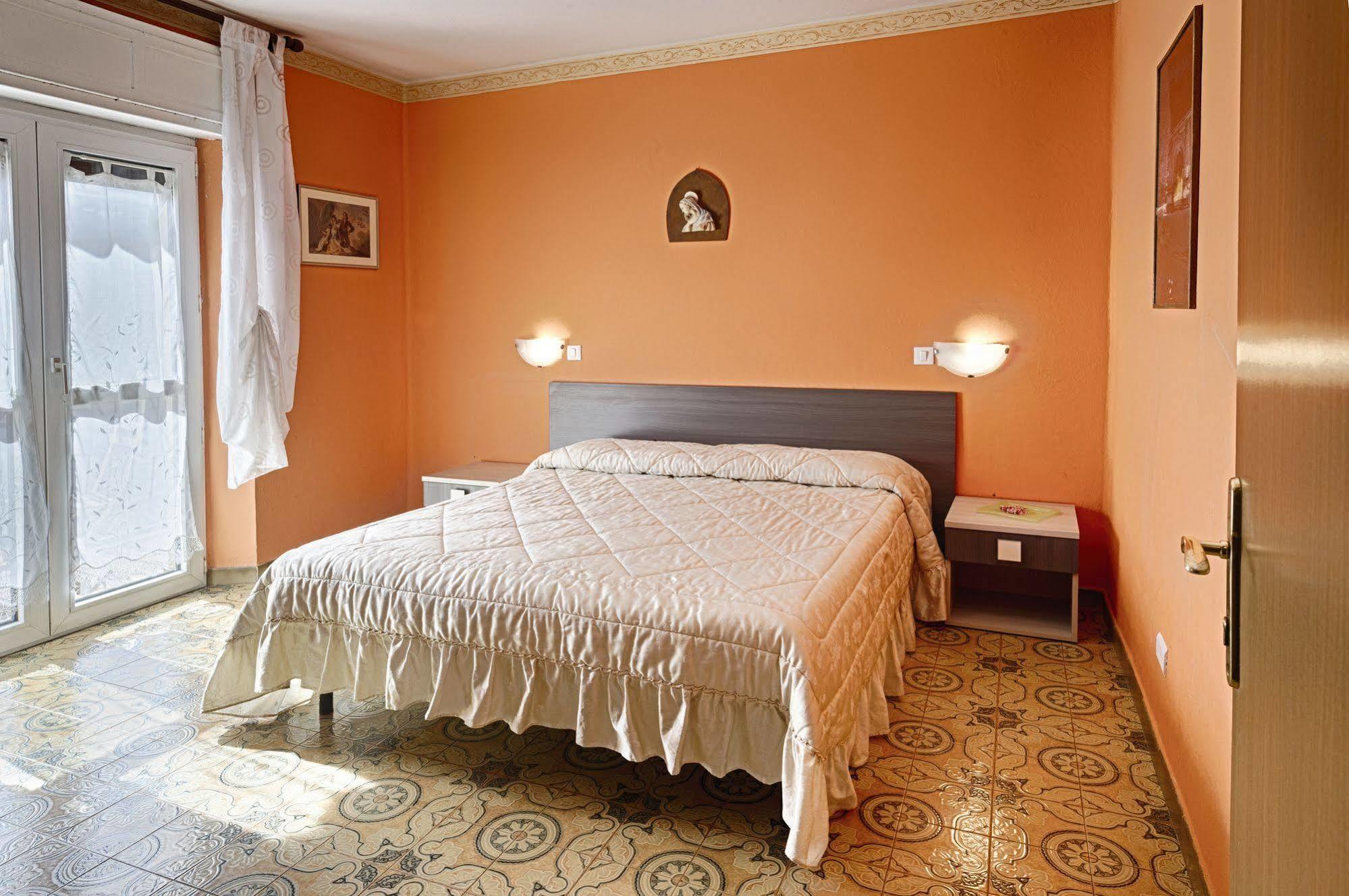 Albergo Mancuso Del Voison Aosta Luaran gambar