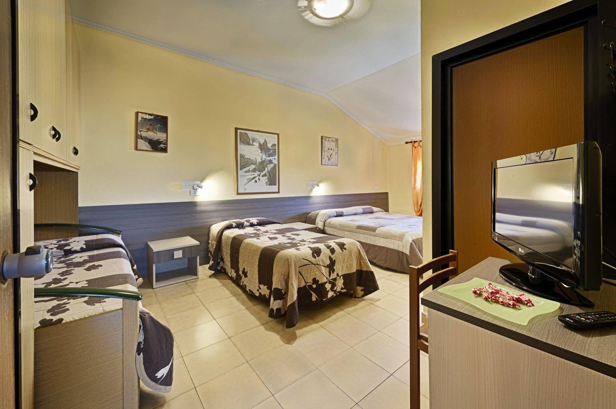 Albergo Mancuso Del Voison Aosta Luaran gambar