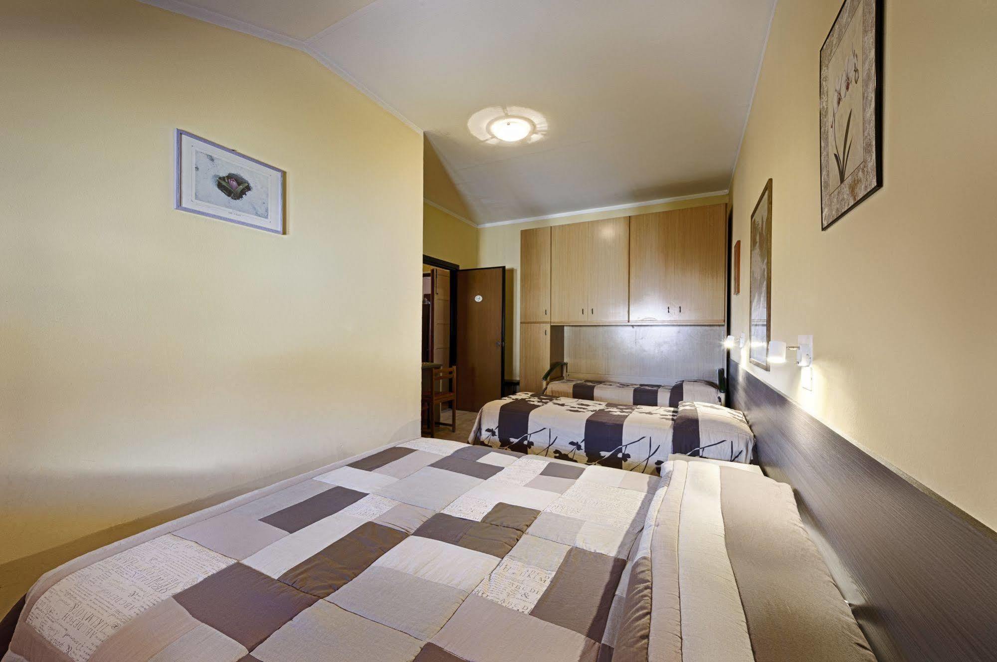 Albergo Mancuso Del Voison Aosta Luaran gambar